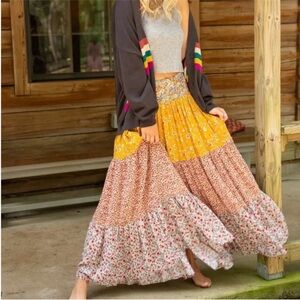 NATURAL LIFE Boho Patchwork Floral Tiered Hanna Convertible Skirt/Dress Small